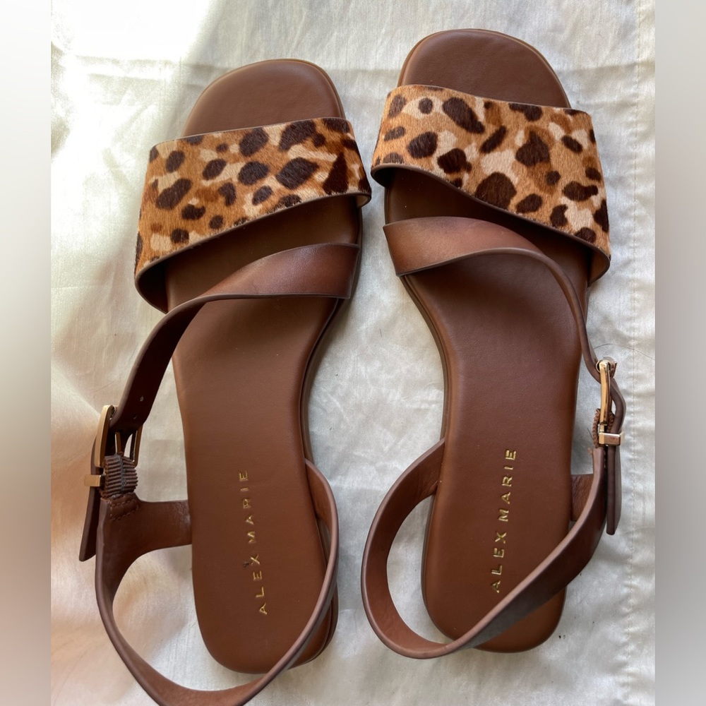 Anne Marie leather Sandals SZE 9 NWOT